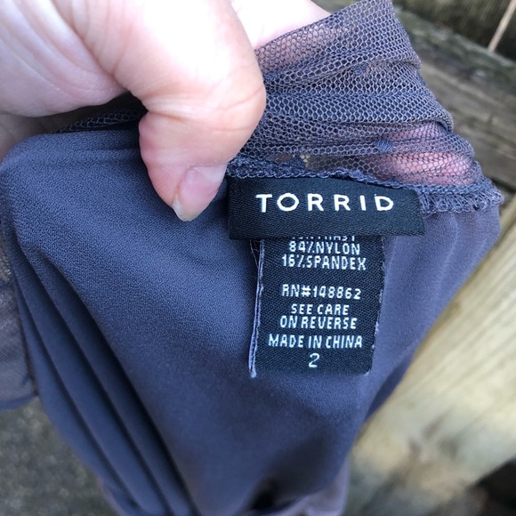 TORRID GRAY STUDDED TANK - Picture 3 of 3